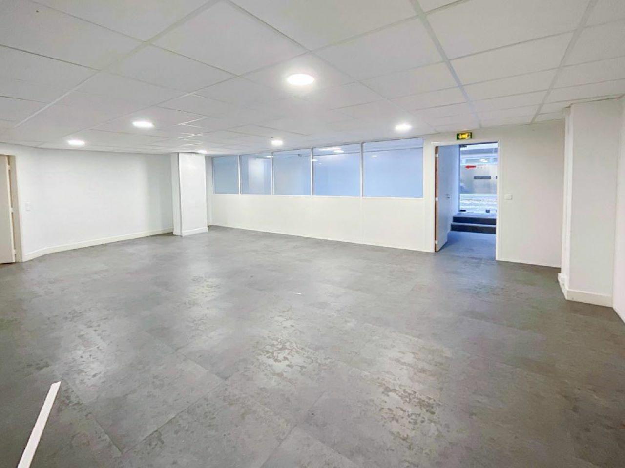 Bureau Paris 255m² Location bureau Paris OLBUR2314380 5